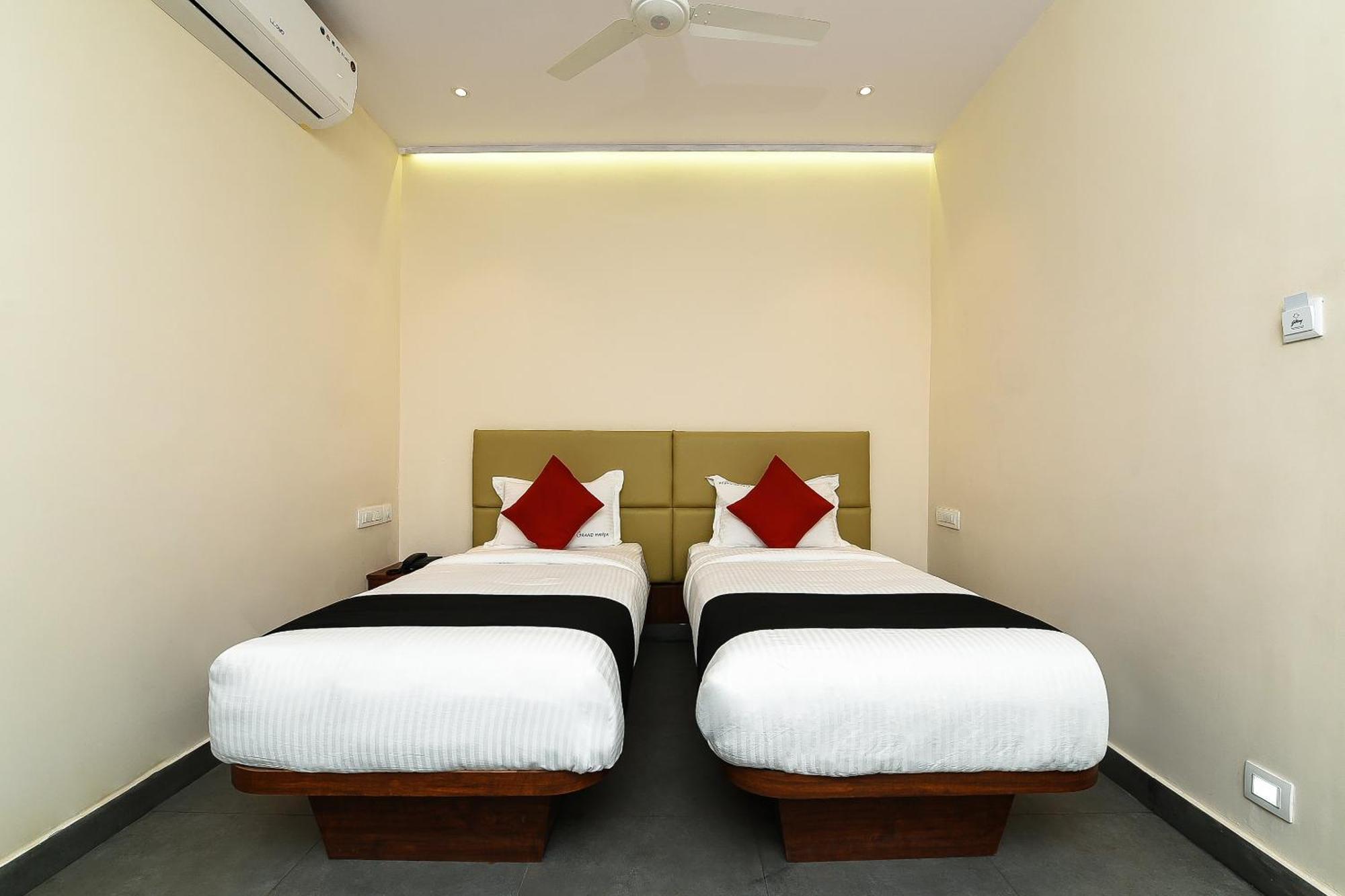 Super Capital O Siddartha Grand Hotel Vijayawada Exterior photo