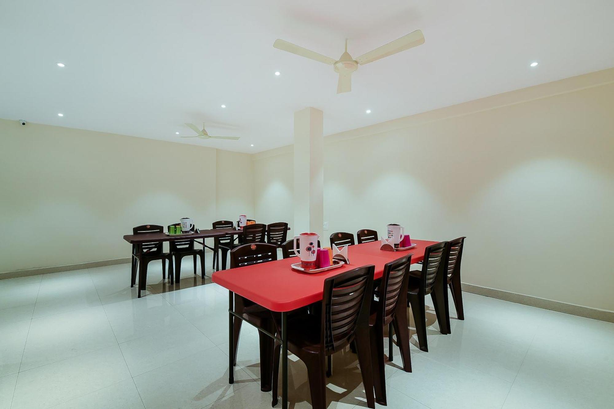 Super Capital O Siddartha Grand Hotel Vijayawada Exterior photo