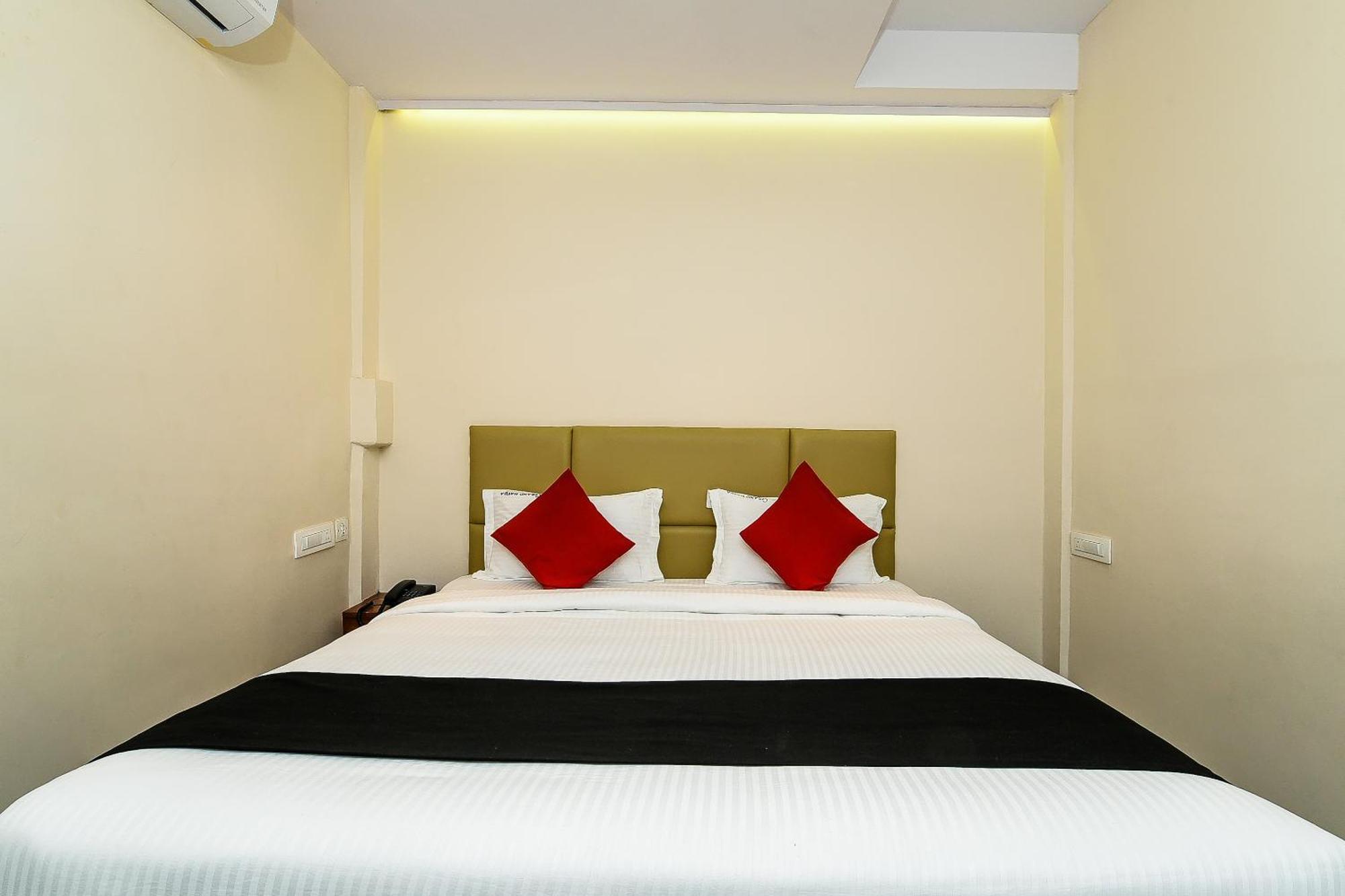 Super Capital O Siddartha Grand Hotel Vijayawada Exterior photo