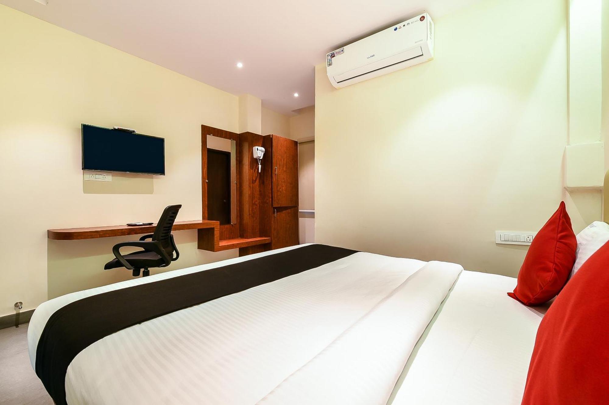 Super Capital O Siddartha Grand Hotel Vijayawada Exterior photo