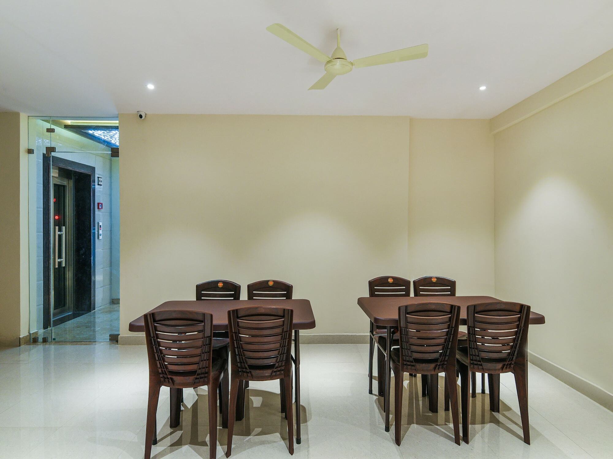 Super Capital O Siddartha Grand Hotel Vijayawada Exterior photo